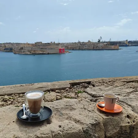 Ta' Gamillu Apartament *